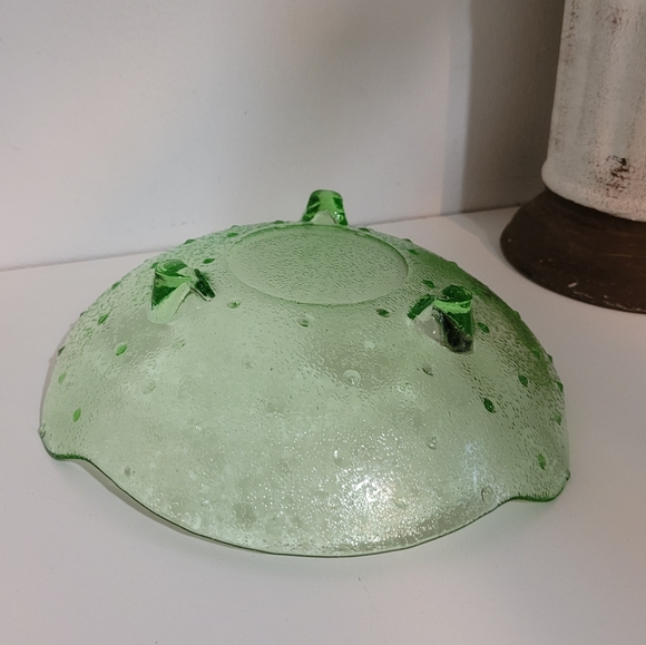 Vintage Lime Green Footed Bowl - Picture 4 of 6